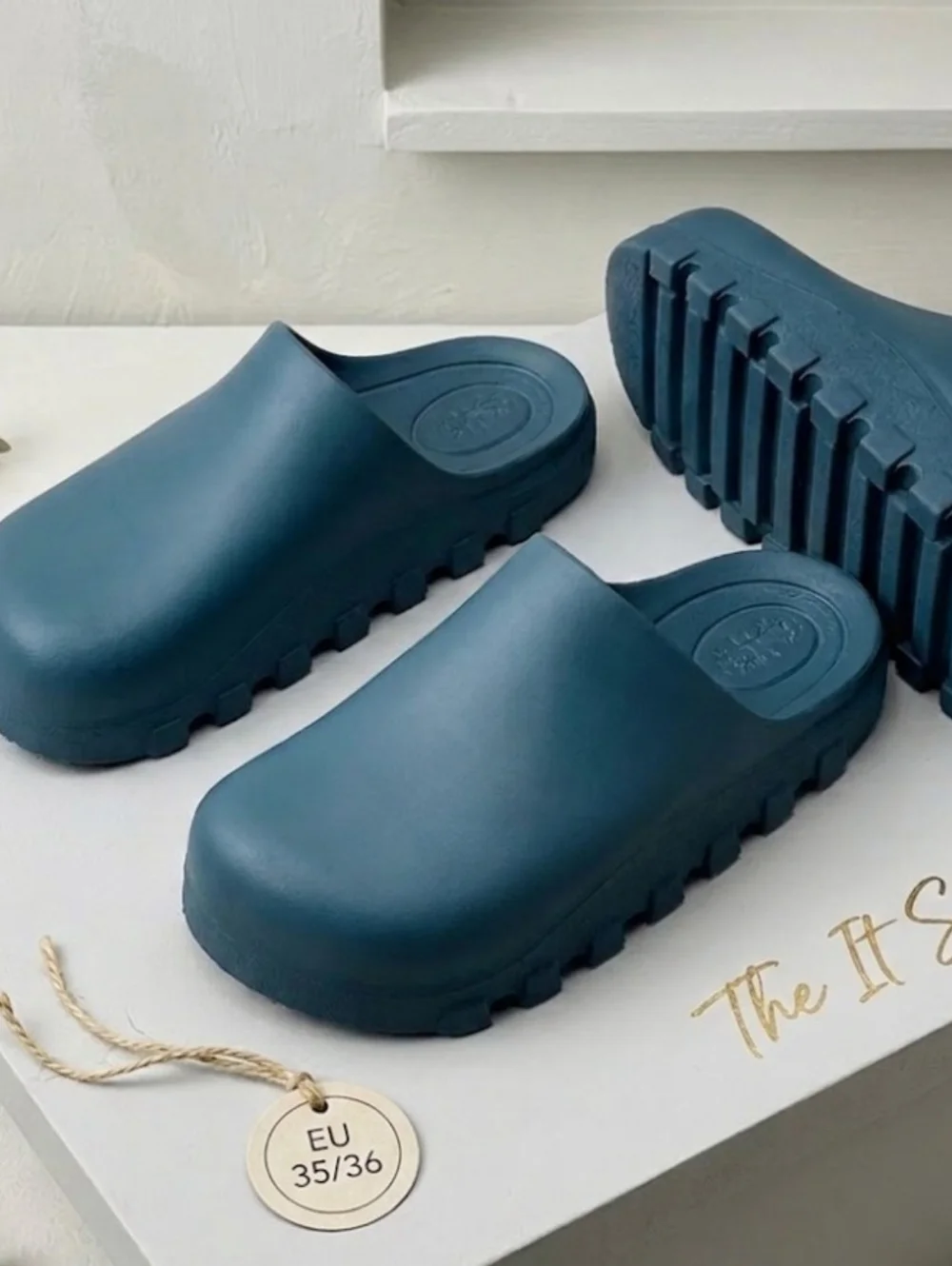 Free People FP Movement The It Slide Navy Blue Sandals EU 35/36 - Picture 16 of 16